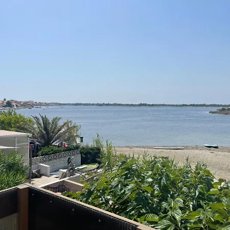 Port Pieds Dans L Eau 6 Personnes Vila