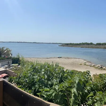Vila Port Pieds Dans L Eau 6 Personnes Leucate