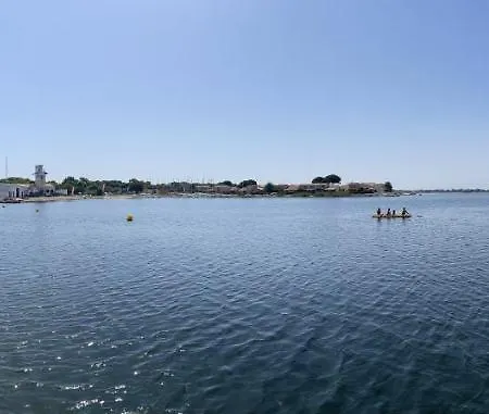 Vila Port Pieds Dans L Eau 6 Personnes Leucate