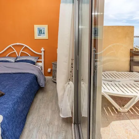 Vila Port Pieds Dans L Eau 6 Personnes Leucate