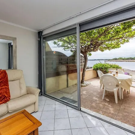 Port Pieds Dans L Eau 6 Personnes * Leucate