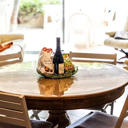 Vila Port Pieds Dans L Eau 6 Personnes *