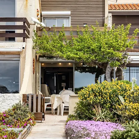 Port Pieds Dans L Eau 6 Personnes