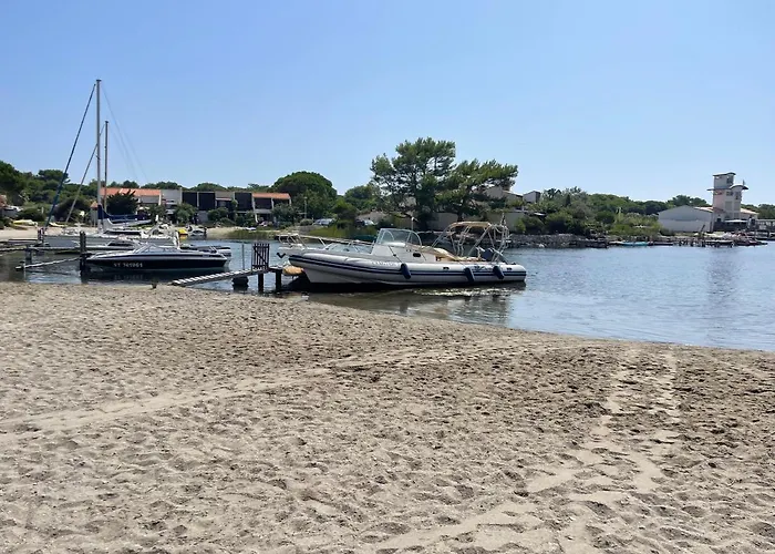 Port Pieds Dans L Eau 6 Personnes