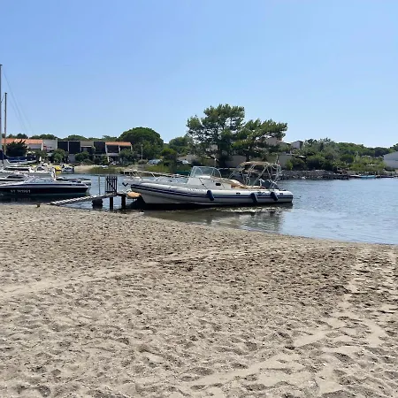 Port Pieds Dans L Eau 6 Personnes